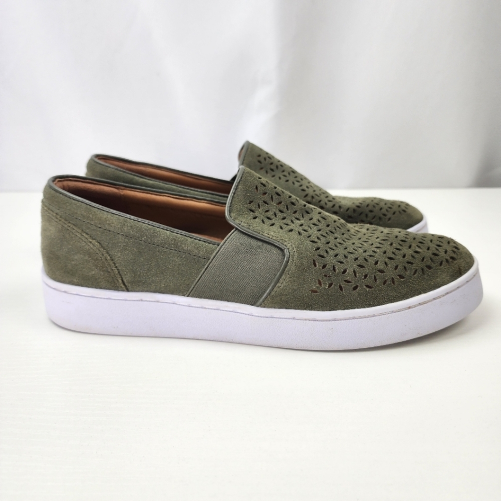 Vionic Kani Women's Green Suede Leather Slip On Sneakers Size 8.5